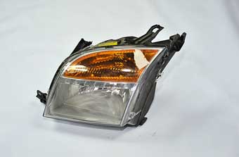 FOCUS ÇIKMA YEDEK PARÇA FORD CIKMA YEDEK FUSİON SOL FAR